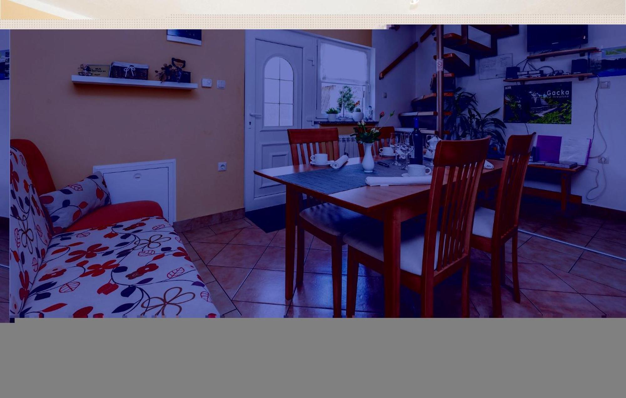 2 Bedroom Cozy Home In Licko Lesce Εξωτερικό φωτογραφία